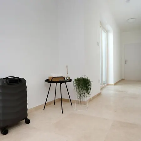Omega Apartment Lanskroun